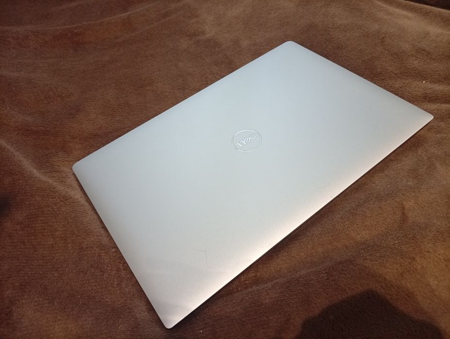 Dell XPS 15 9570 – i7
