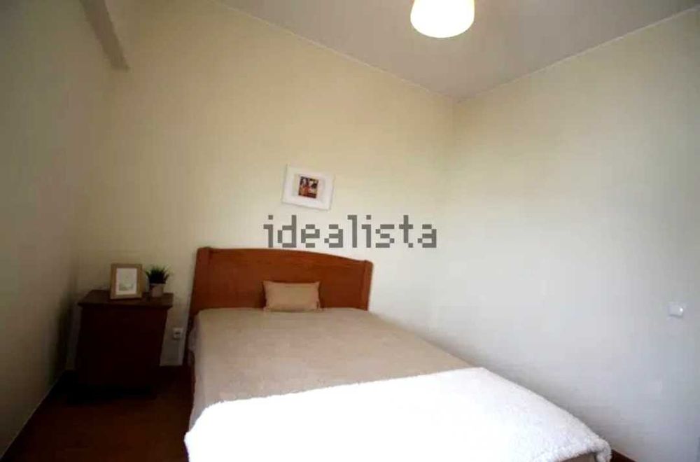 Quarto para arrendamento, permitidos casais, em Oeiras