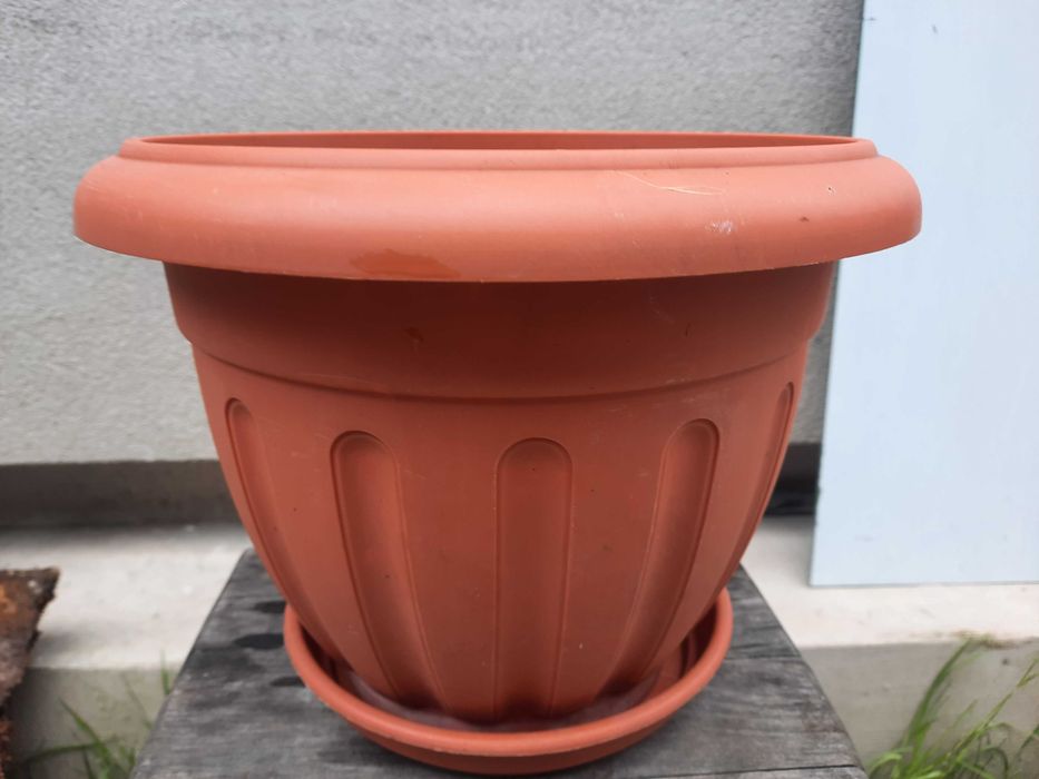 Doniczka donica ogrodowa na kwiaty 30 x 30 cm + podstawka