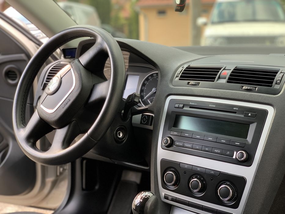 Продам Skoda Octavia 1.6 МРІ газ/бензин