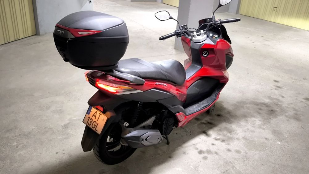 Sym Jet X 125 com top case e alarme