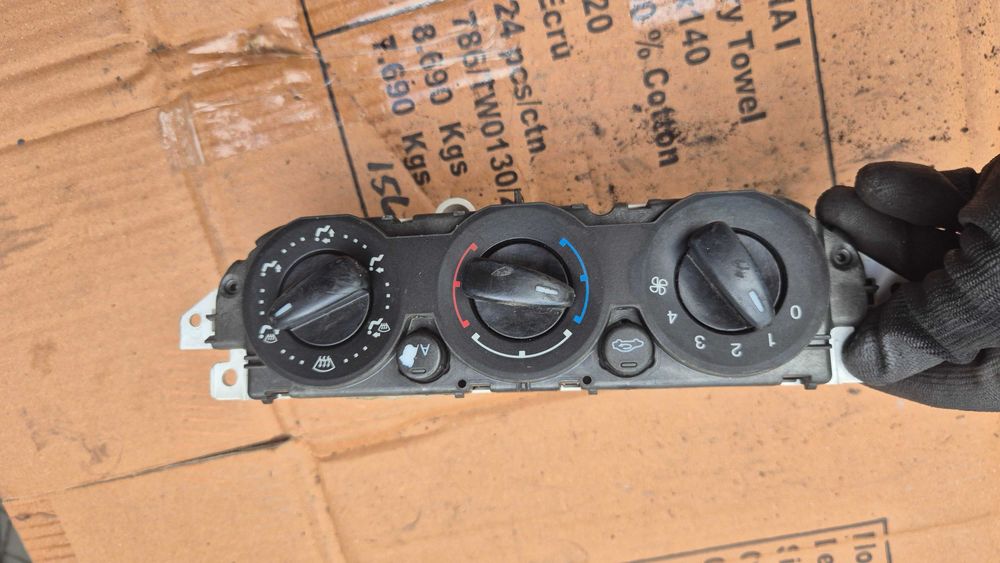Panel klimatyzacji nawiewu Ford Focus Mk2 3M5T-19980-AD