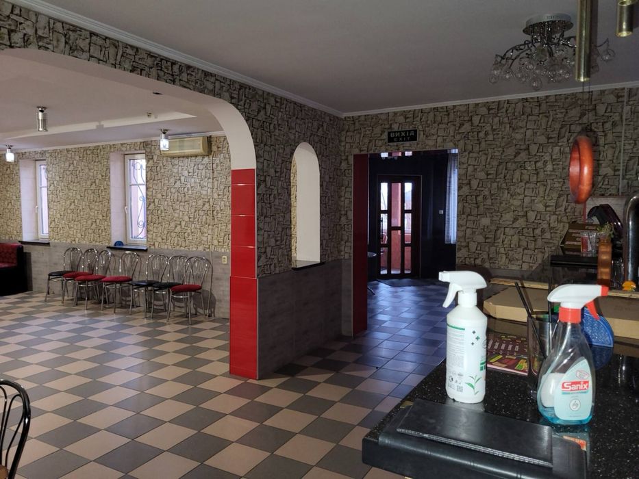 Оренда частини торгового комплесу «Асторія»