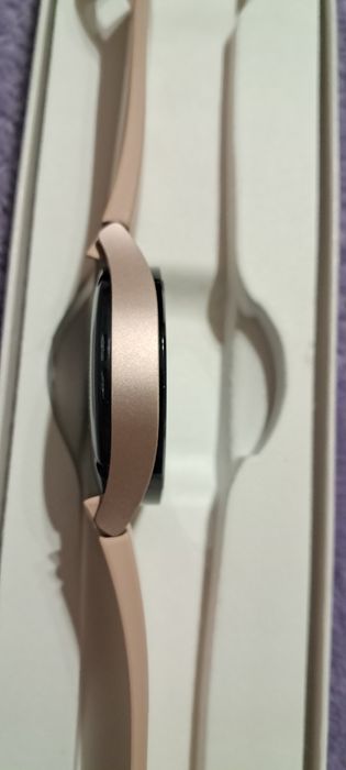 Годинник Galaxy Watch4