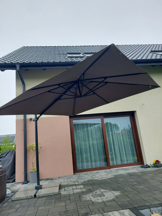 Parasol ogrodowy 3x3 m brązowy pokrowiec płyty granitowe komplet