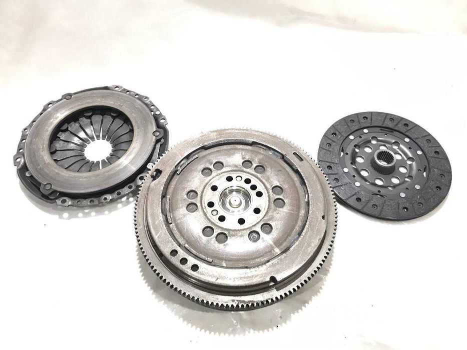 Маховик двухмас Mercedes E Class W210, W124