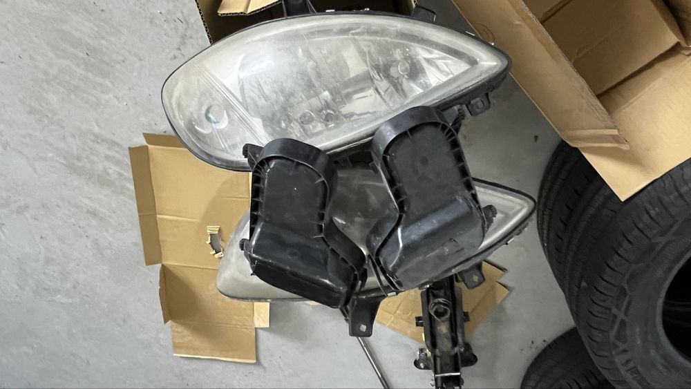 Duas oticas completas vito mercedes 2006