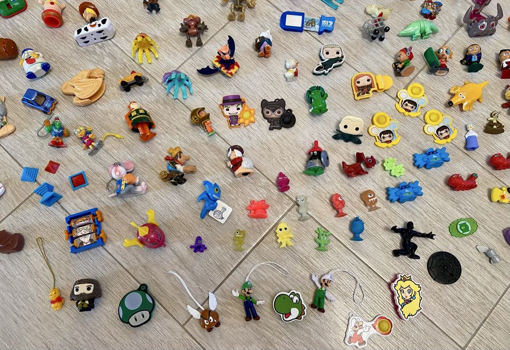 Кіндер іграшки Kinder