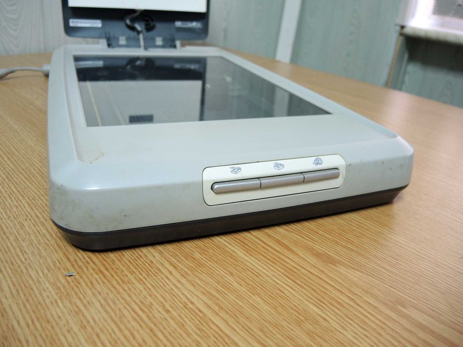 Сканер планшетный А4 "HP scanjet 3670"
