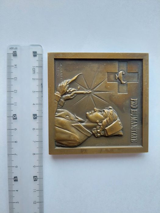 Medalha/Medalhão comemorativo Pro Humanitate