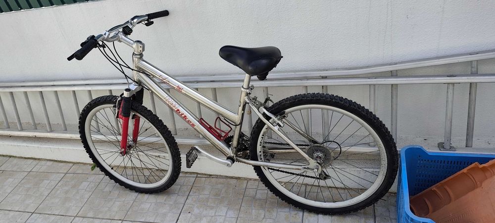 Bicicleta de alumínio RM Bikes, de senhora
