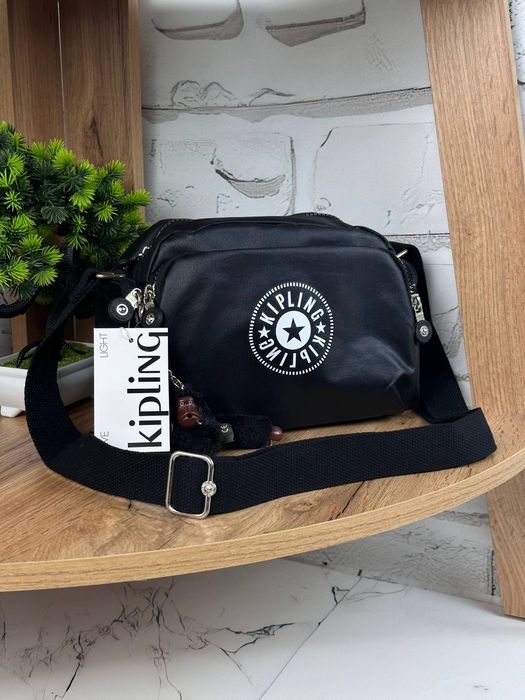 Сумка Kipling з брелком, вмістка сумка через плече, крос-боді кіплінг