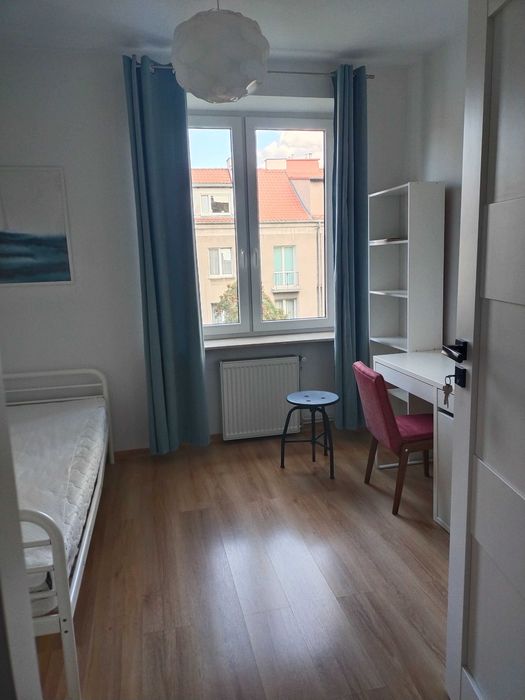 Pokój w mieszkaniu 2 pokojowym