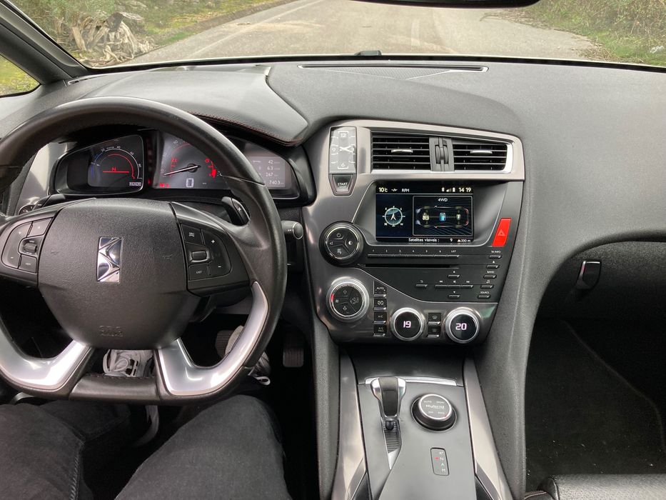 DS5 Hybrid4 2013