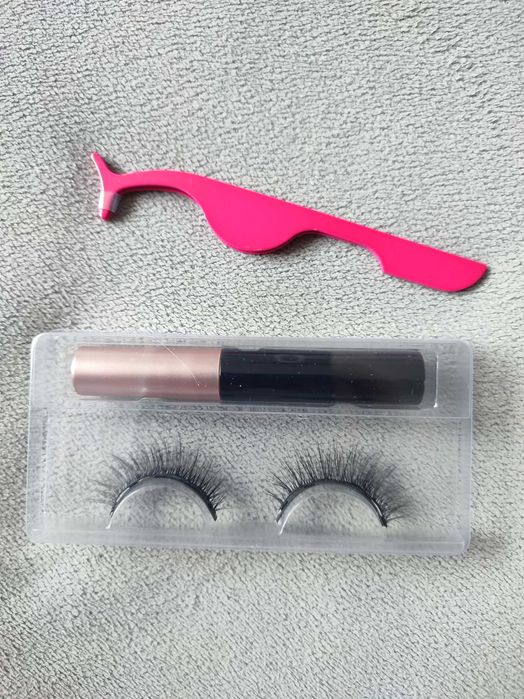 Zestaw Magnetyczne Rzęsy + PĘSETA + EYELINER