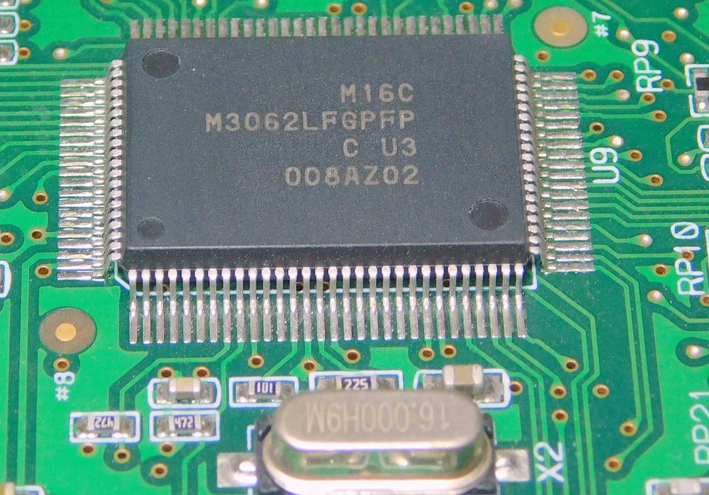 Moduł elektroniczny z TMS320F2810PBKA M3062LFGPFP [097]