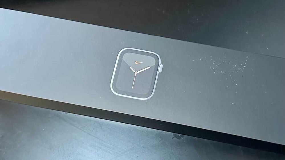 Apple Watch Series 5 Nike, 44mm, Space Grey, czarny, sprawny, paski
