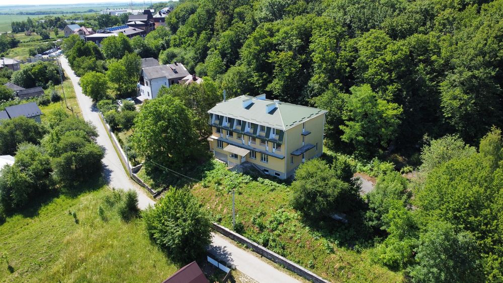 Продам готель Сатанів