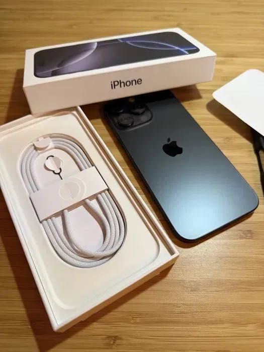 iPhone 16 Pro Max 256Gb Black + Capa Spigen