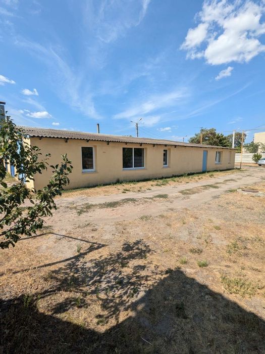 Продам комерційну нерухомість-СТО