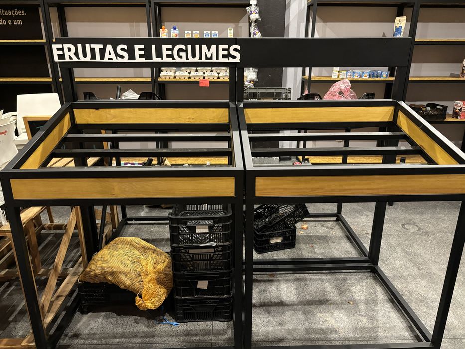 Fruteira madeira e ferro