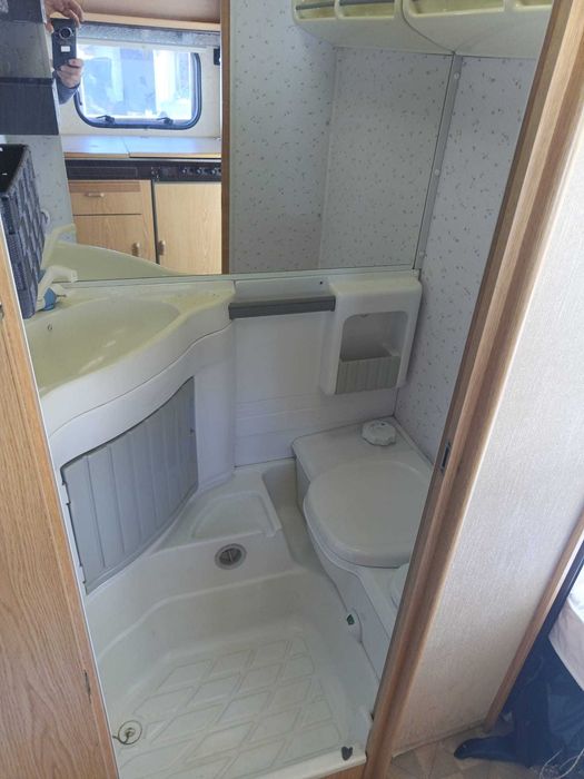 przyczepa kempingowa kanus 4 - 5 osobowa, przedsionek, DMC 1200kg