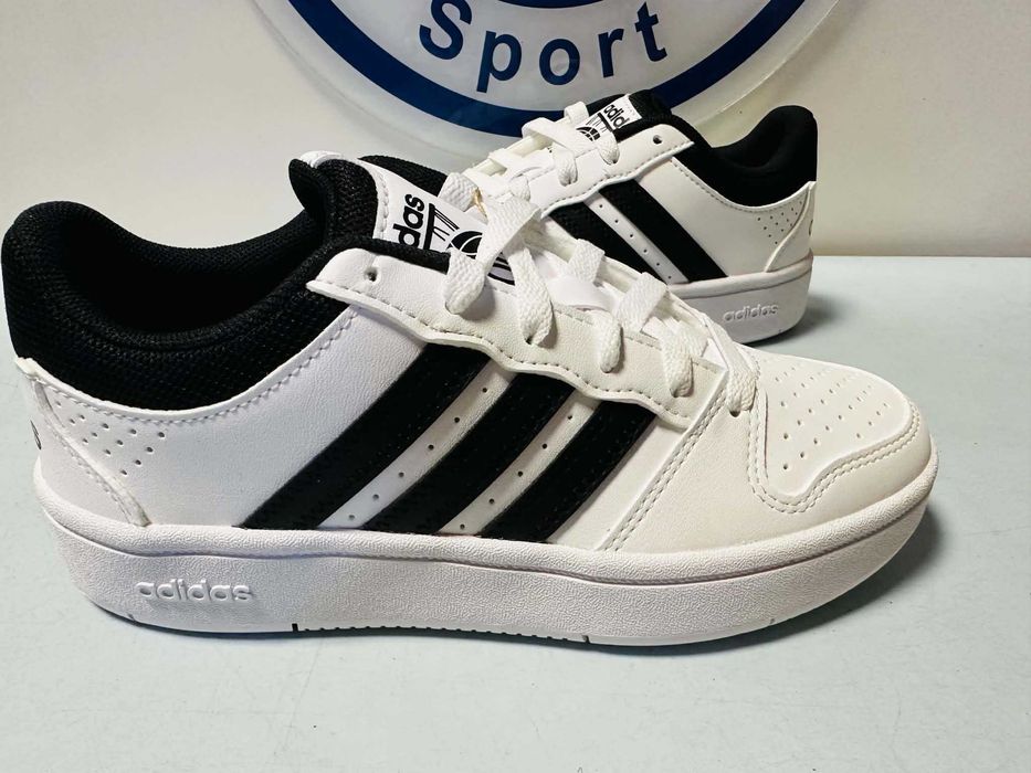 Adidas Hoops Classic  37 - 40     KI1073