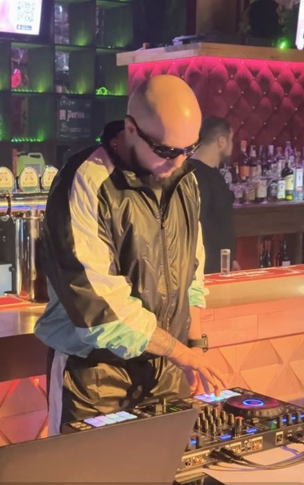 DJ | Караоке | Живий вокал | Виїзне музичне оформлення подій