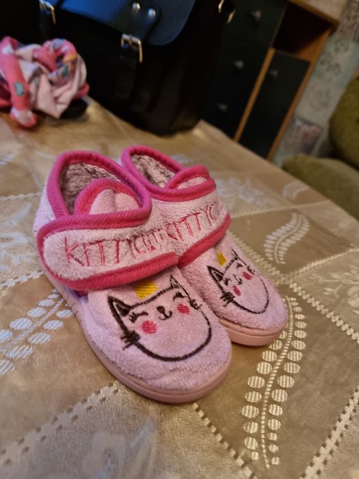 Kapcie dzieciece r.22