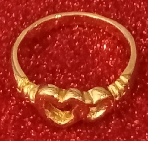 Bijuterias : Pregadeira , Anéis e Pulseiras