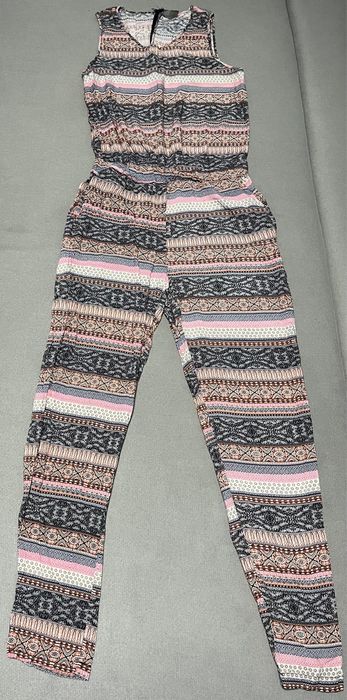 Kolorowy kombinezon bez rękawów Vero Moda rozmiar M