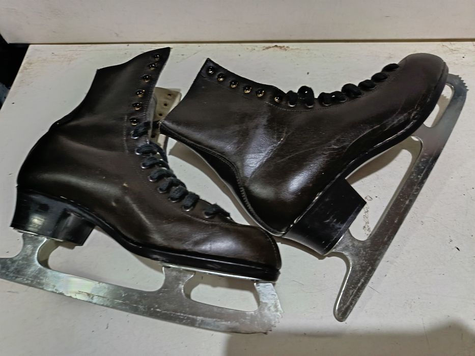 Łyżwy figurowe skóra rozmiar 41
