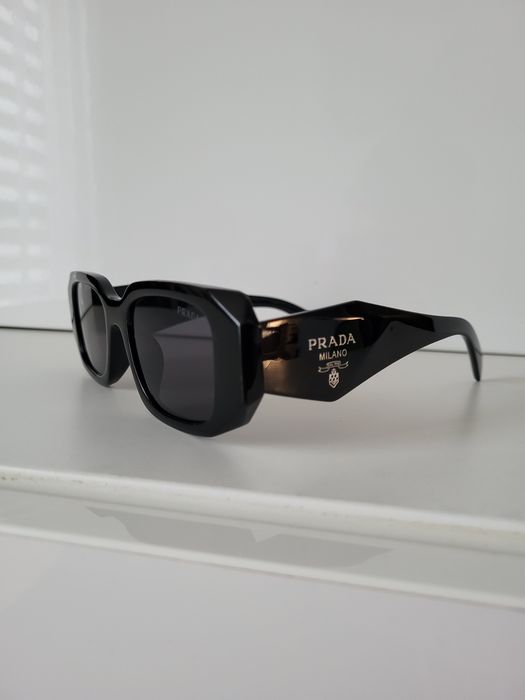 Okulary przeciwsłoneczne Prada unisex