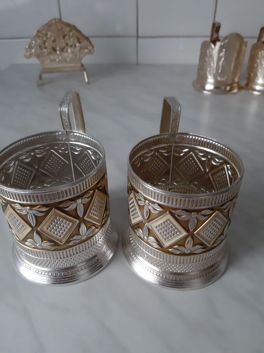 Подстаканники  и салфетница