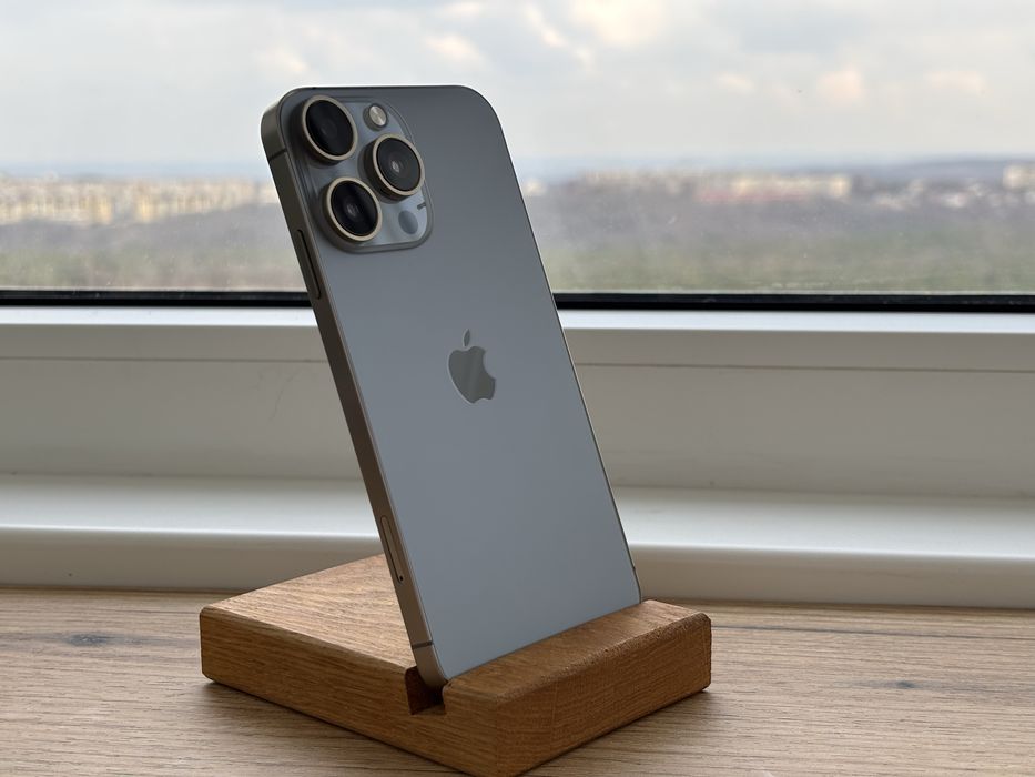 iPhone Xr в корпусі 16Pro
