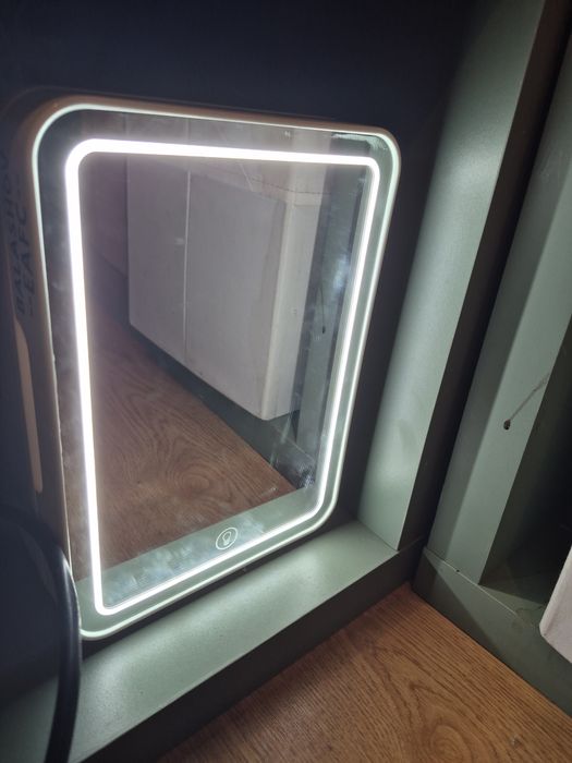 Mini frigorifico cosmética