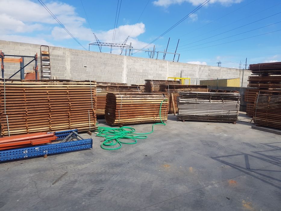 Madeira de kambala. Mogno. Freixo.carvalho frances. Pinho