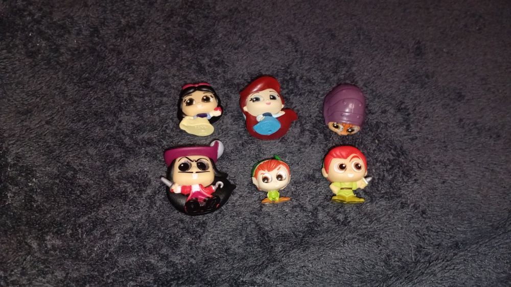 Фігурки disney doorables