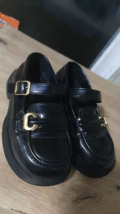Продам туфлі, в гарному стані