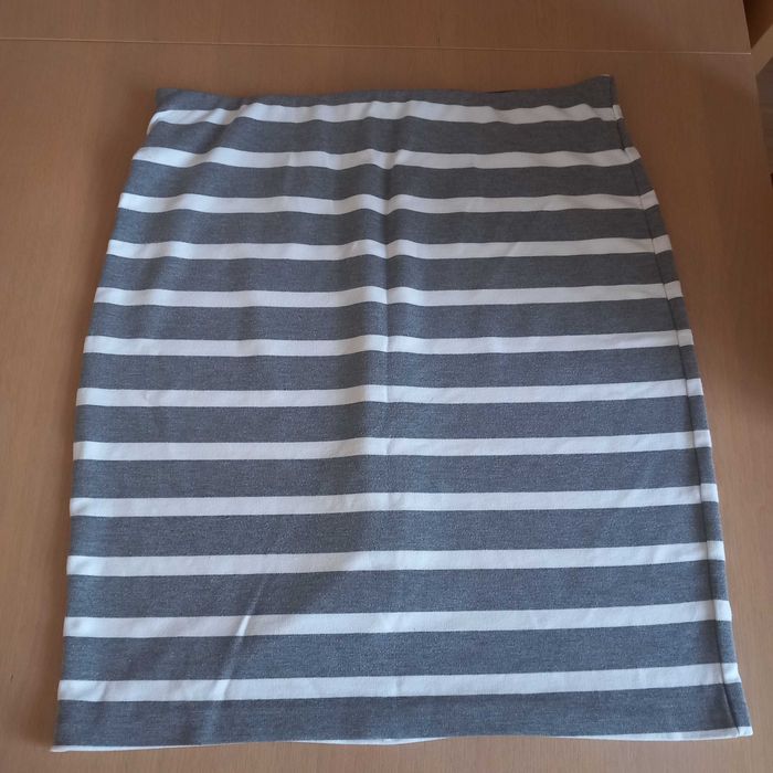 Spodnica w paski damska