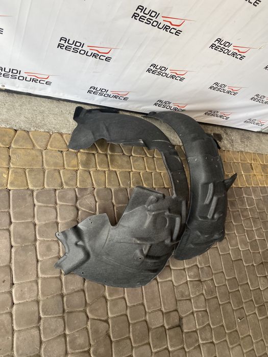 Підкрилок локер пильник Audi A4 B8 08-12 рік Подкрылок  войлок