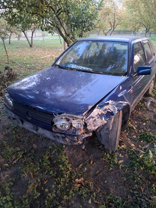 Volkswagen golf 3 на запчастини