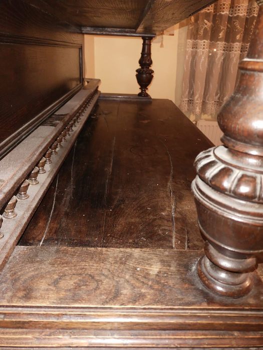 Kredens - zabytek XIXw.