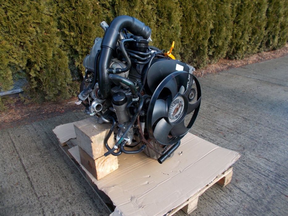 Volkswagen CRAFTER 2.5 TDI silnik BJK BJL  KOMPLETNY ŁADNY mały przeb