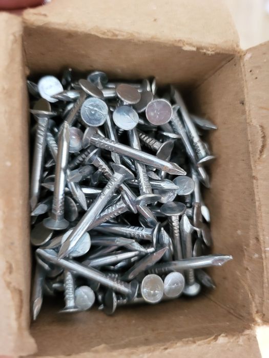 Caixa de Pregos redondos 2,5cm