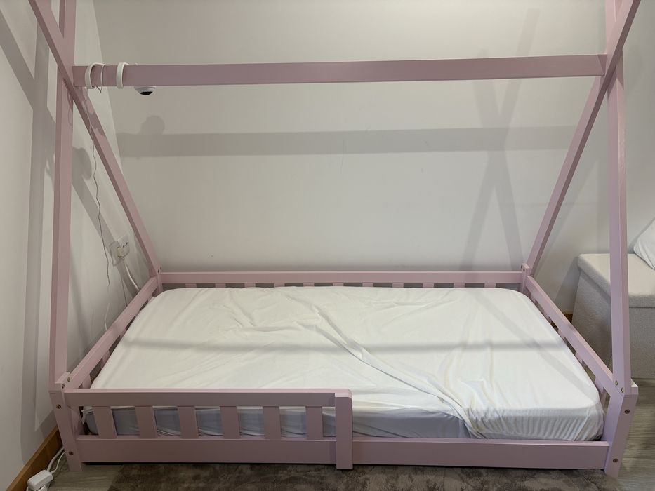 Cama montessori com colchão