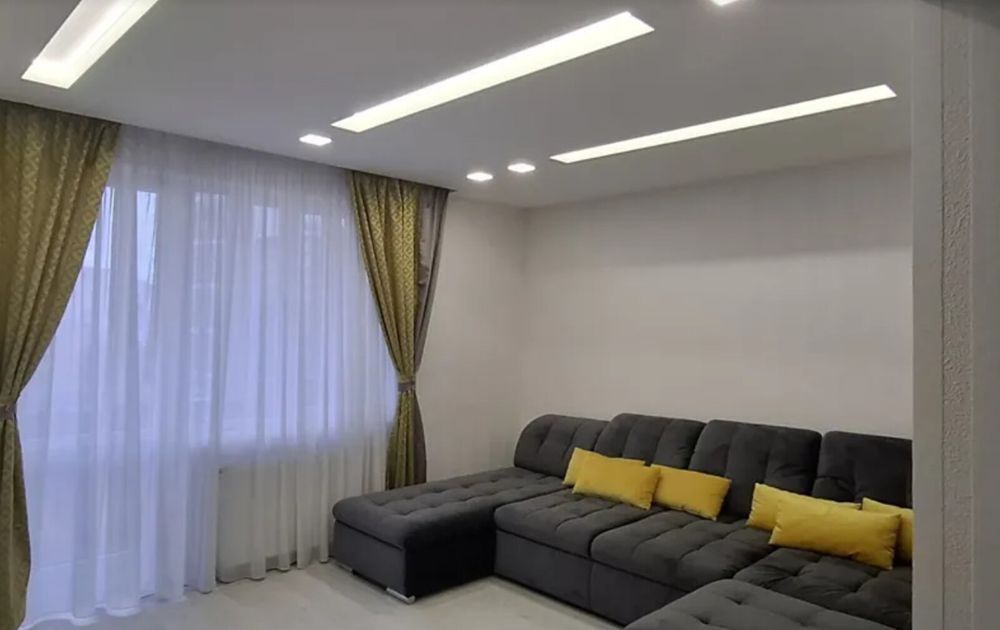 Продаж 2к квартири 72 кв. м на вул. Гнатюка Академіка