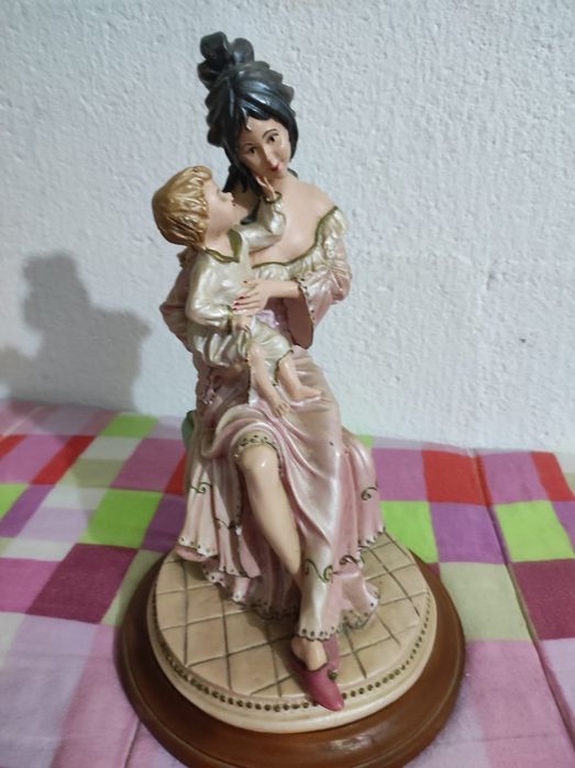 Várias peças decorativas