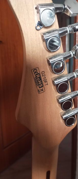 Guitarra elétrica Cort G210FT
