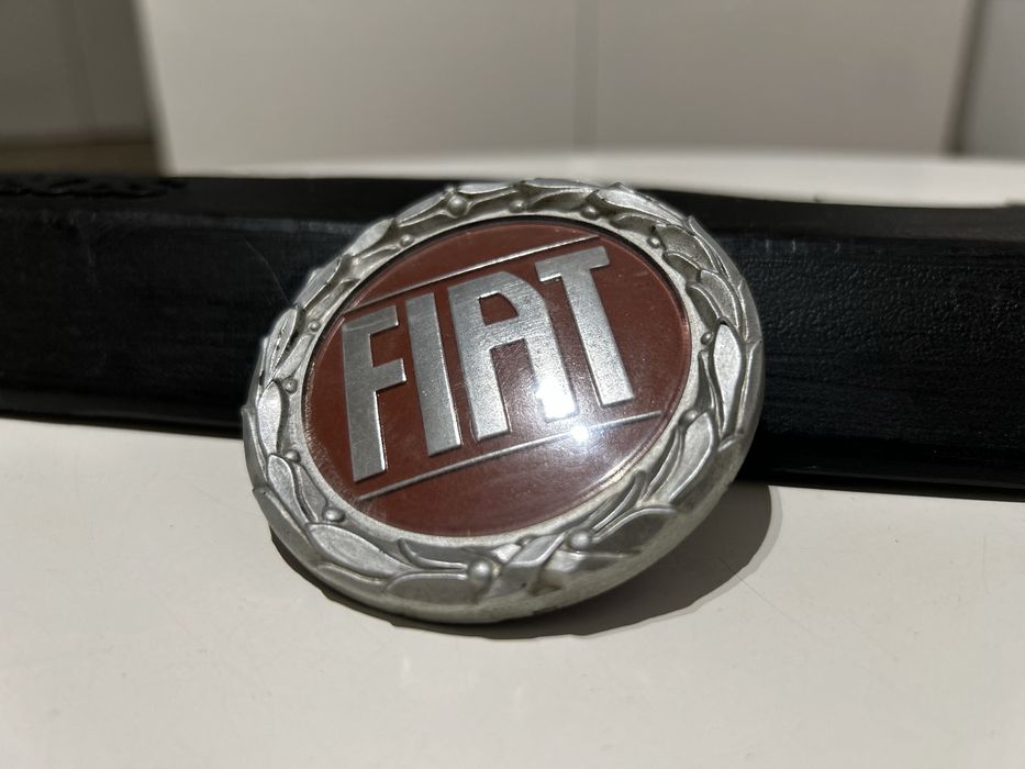 Emblemat logo FIAT 124 coupe 850 włoski 128